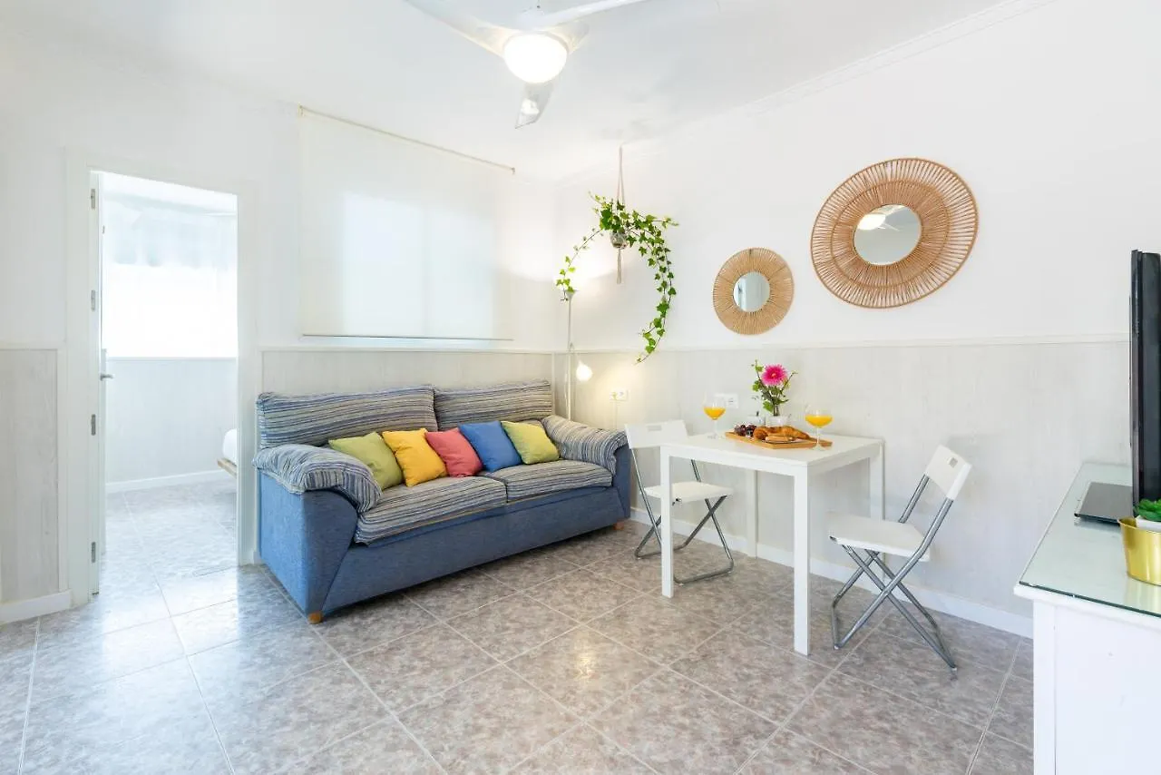 Wintowinrentals Close To The Beach, Private Terrace & Parking Rincon de la Victoria Apartment