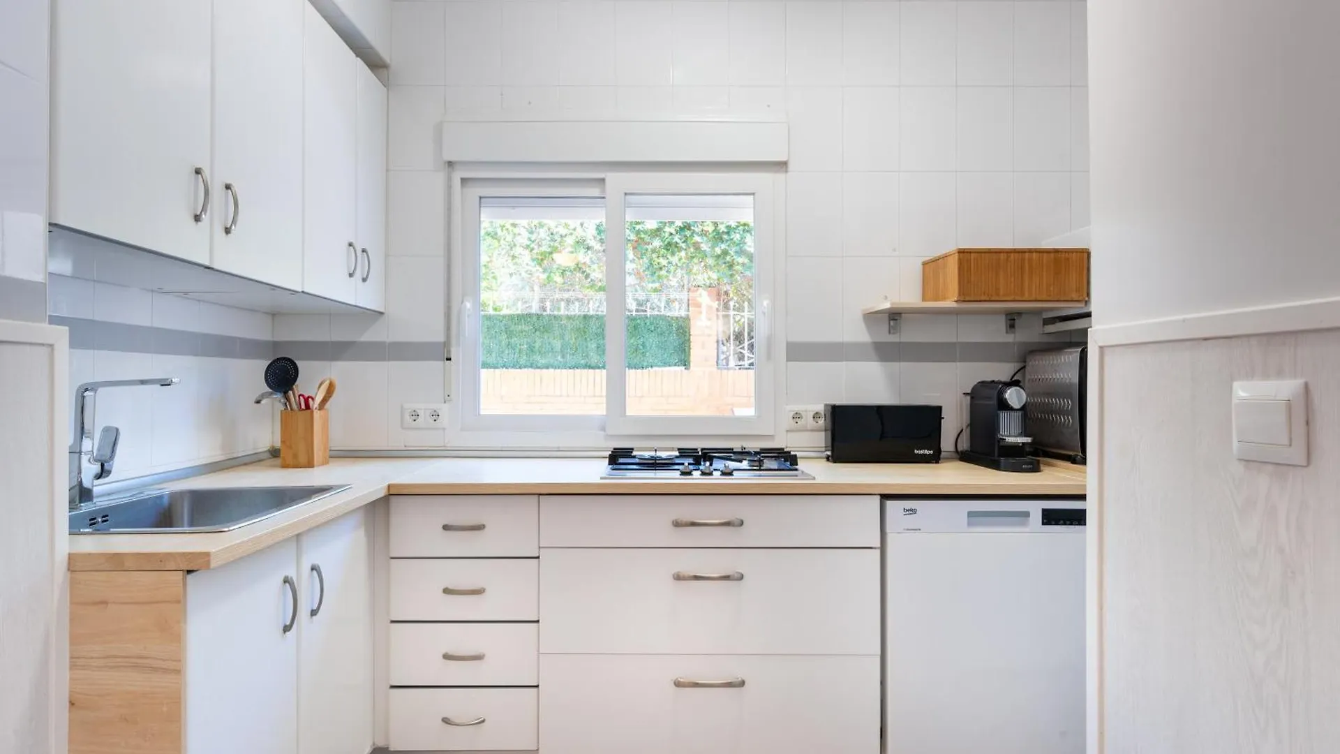 Apartment Wintowinrentals Close To The Beach, Private Terrace & Parking Rincon de la Victoria