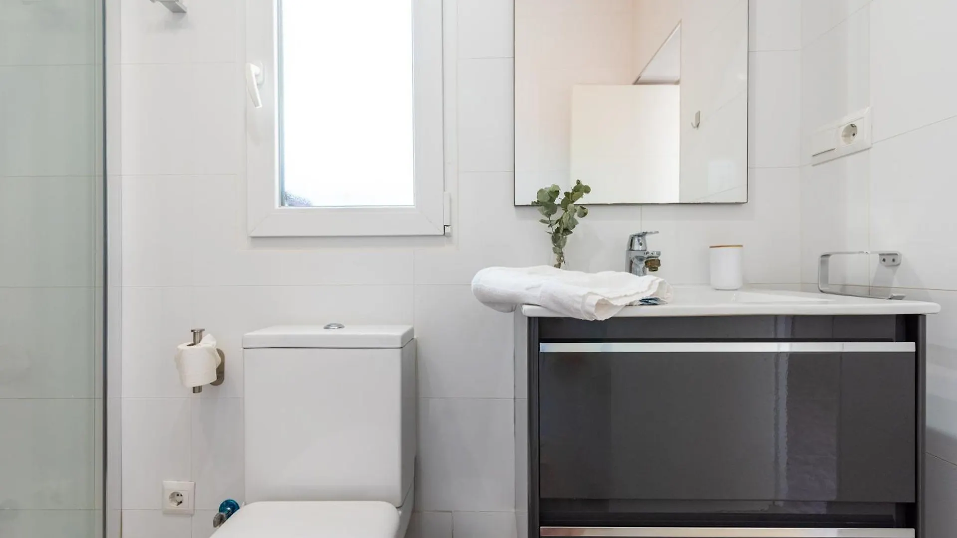 Wintowinrentals Close To The Beach, Private Terrace & Parking Rincon de la Victoria Apartment