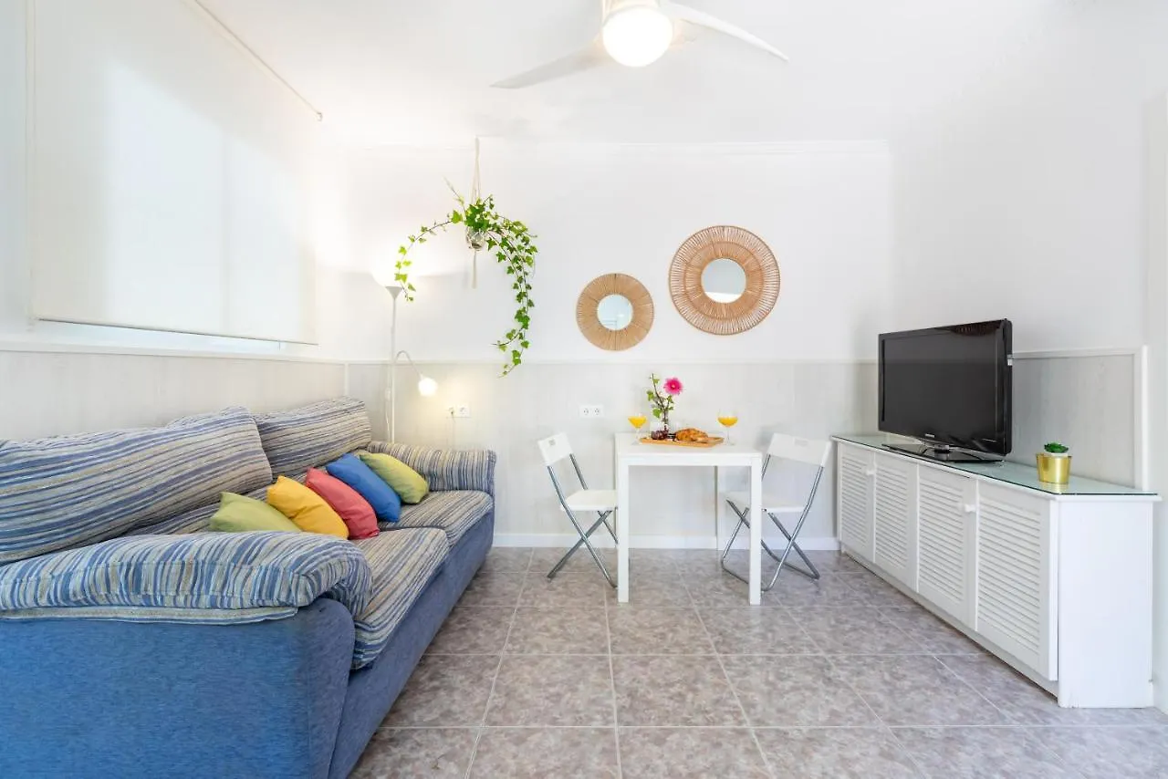 Wintowinrentals Close To The Beach, Private Terrace & Parking Ринкон-де-ла-Викториа Апартаменты