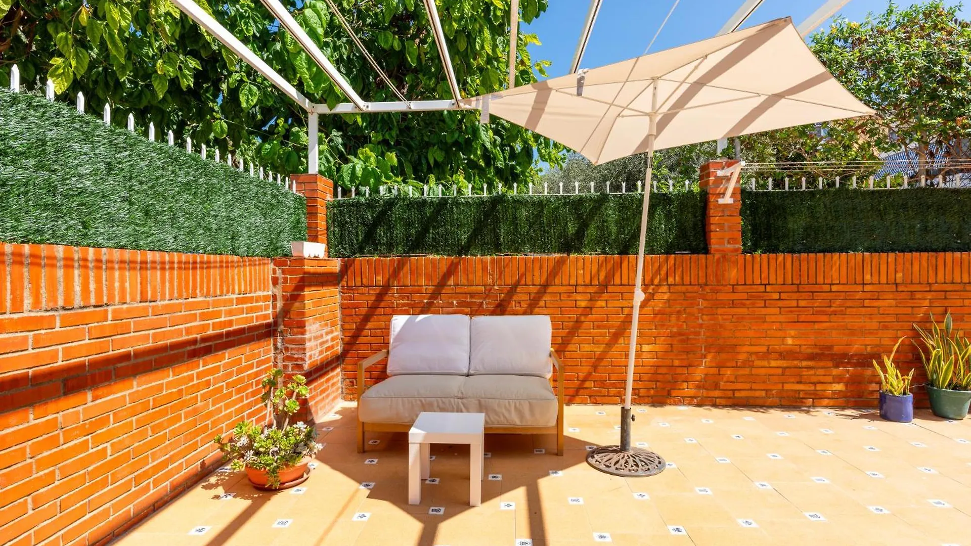 Wintowinrentals Close To The Beach, Private Terrace & Parking Ринкон-де-ла-Викториа